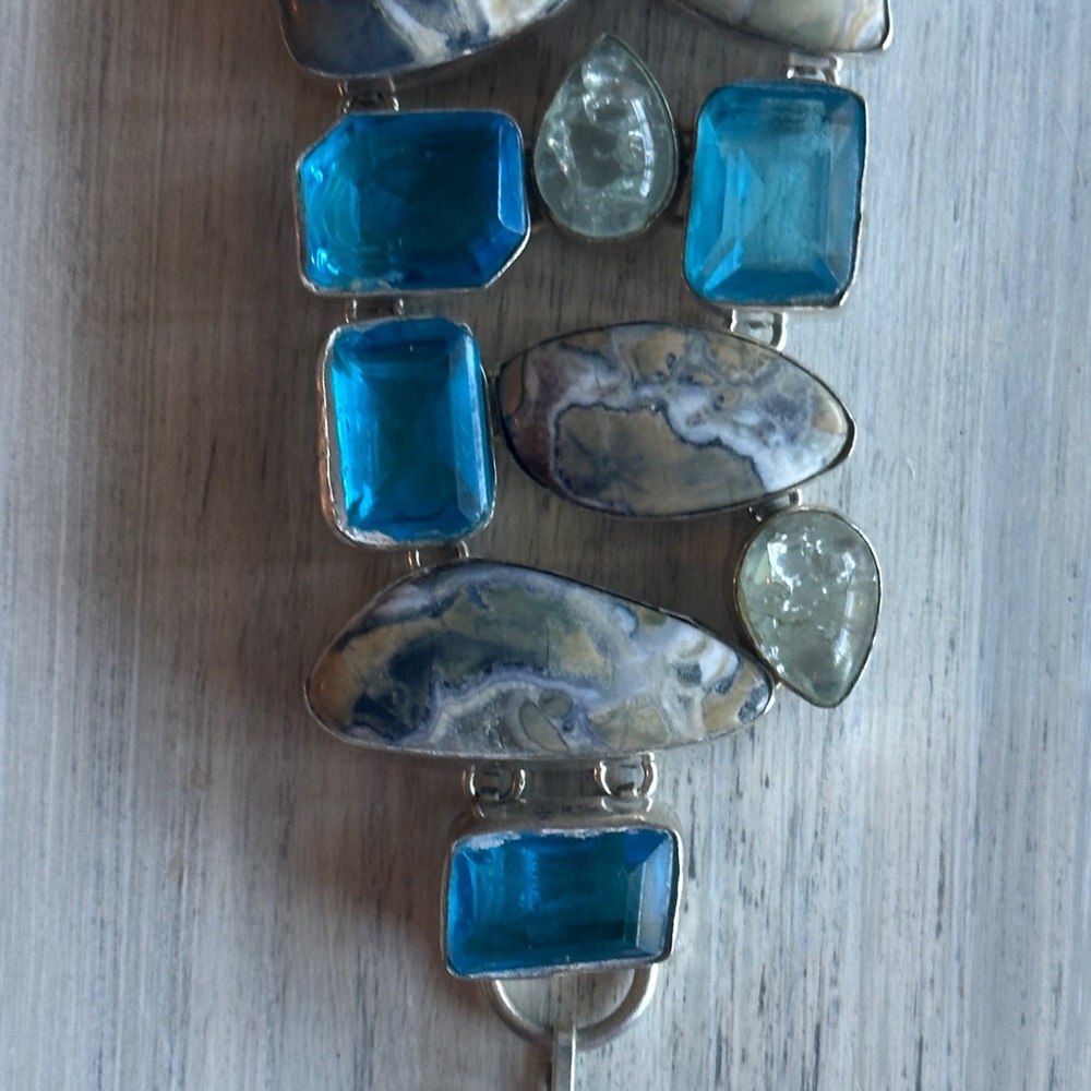 Stunning Blue and Unmarked Silver Stone /Gem Bracelet - Picture 5 of 11